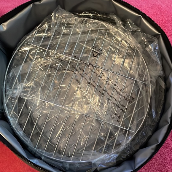 Grill and cooler combo - Picture 4 of 5